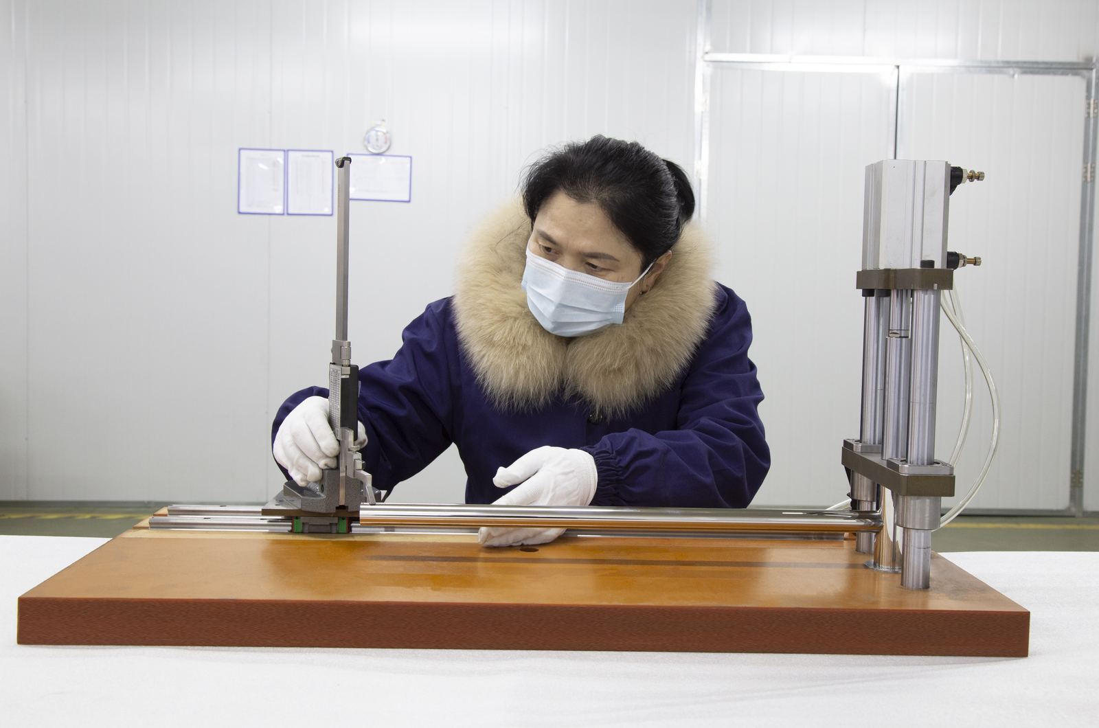 Dimensional inspection in the QC room
